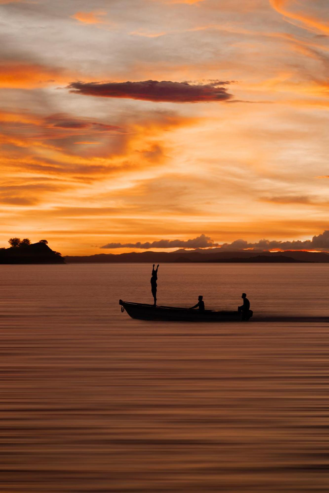 Hotel Menjaga Bay Labuan Bajo Zewnętrze zdjęcie