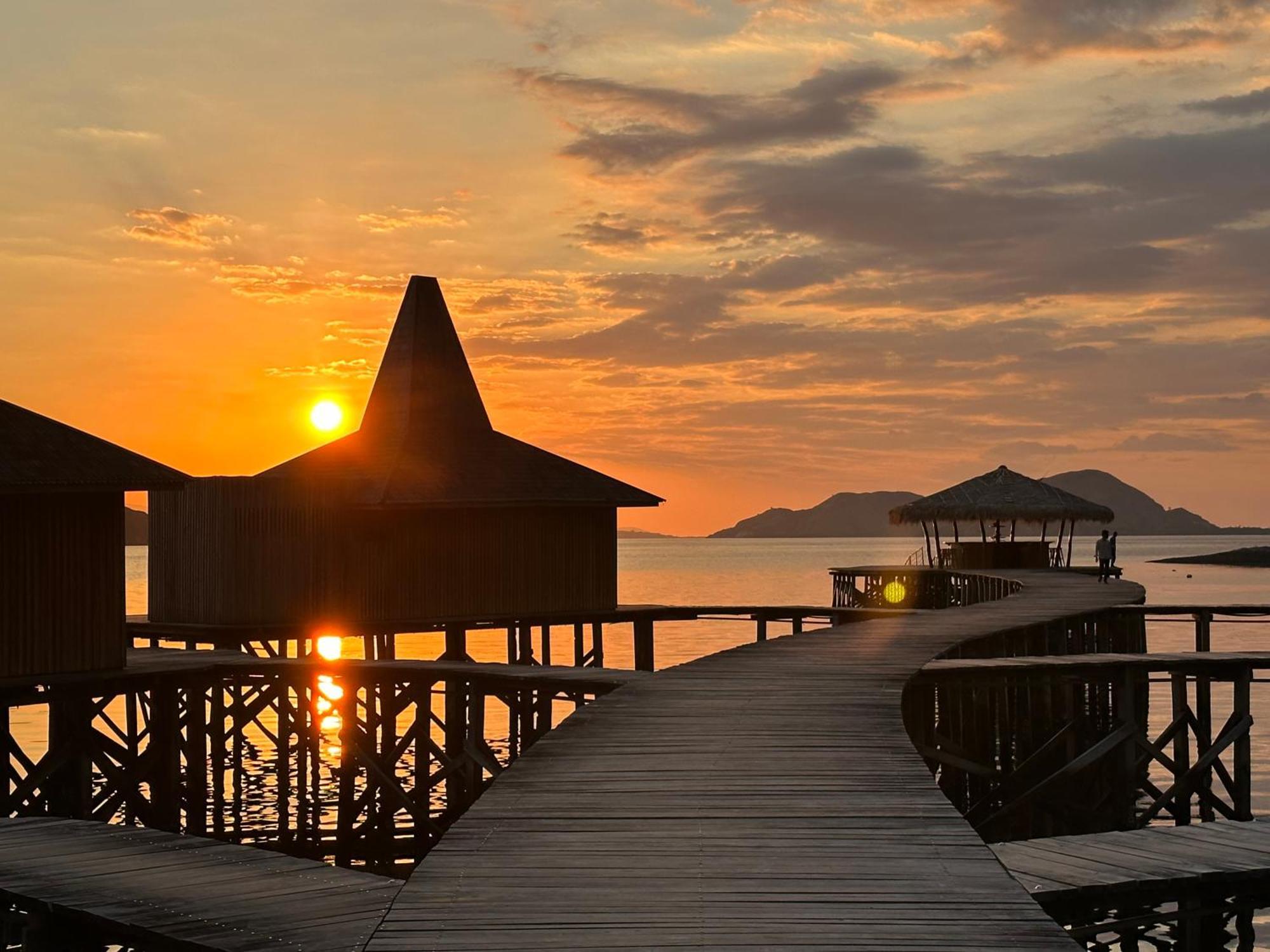 Hotel Menjaga Bay Labuan Bajo Zewnętrze zdjęcie